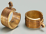 Pair of Ribbed Penannular Earrings, Gold